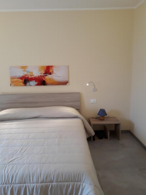 Villa immersa nel verde image 10